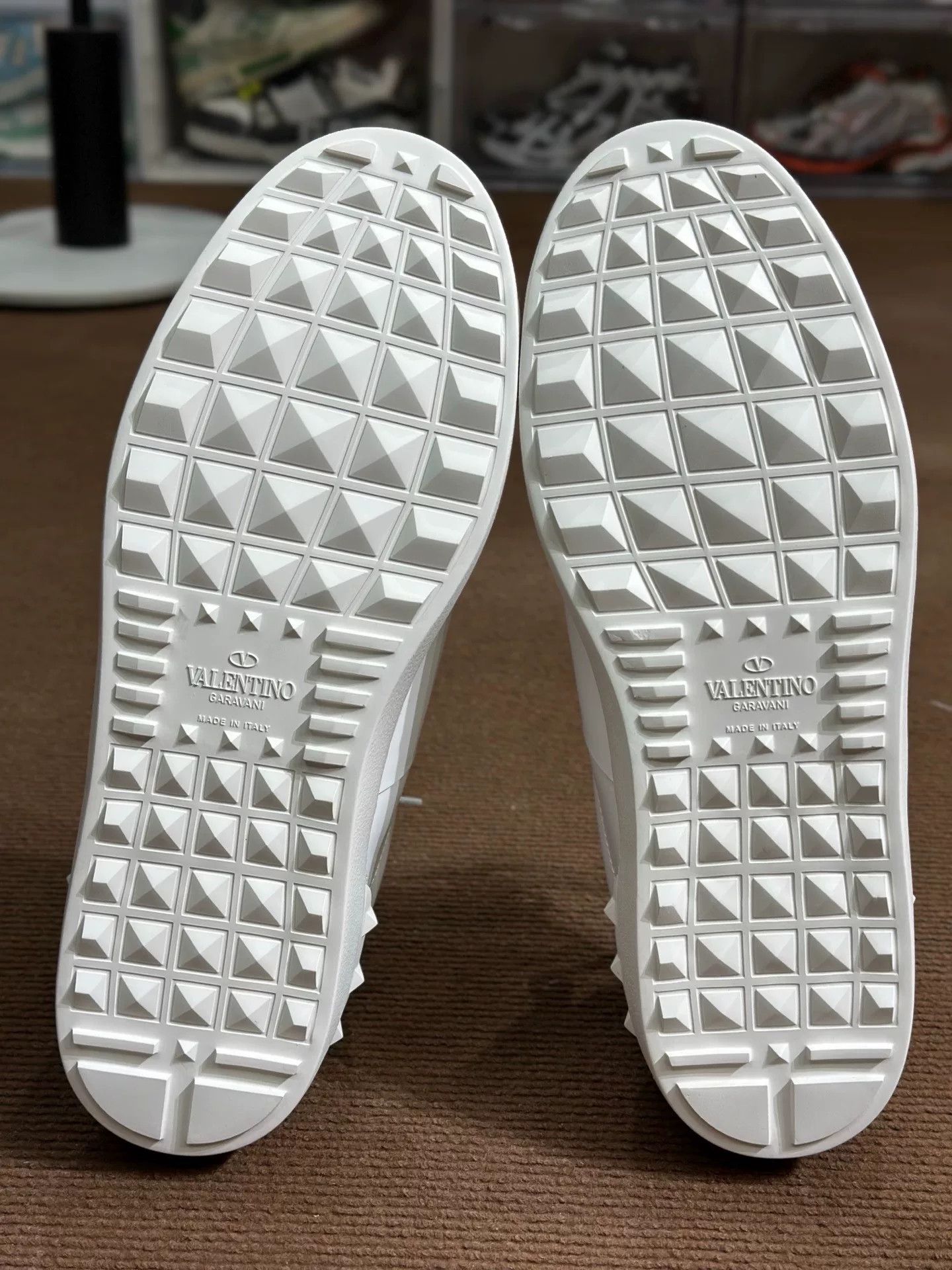 Valentino Valentino Leather White Lowtop Sneakers 43.5 Men Size US 10.5 / EU 43-44 - 5 Thumbnail