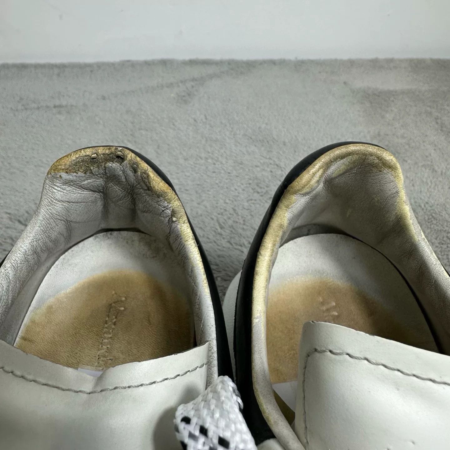 Alexander McQueen Alexander McQueen White Lowtop Sneakers 40 Men Size US 7.5 / EU 40-41 - 8 Thumbnail
