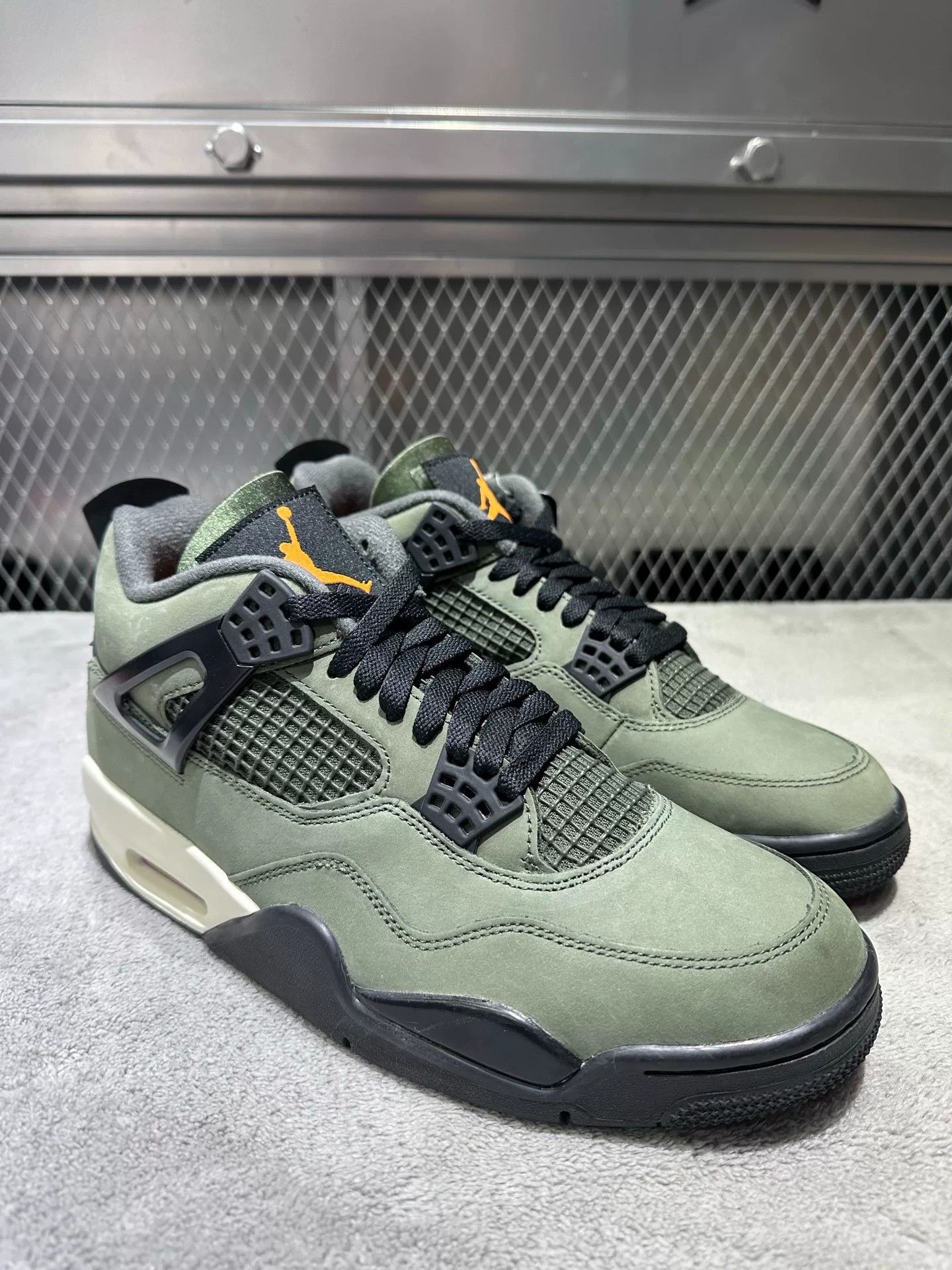 Nike Nike Green Lowtop Sneakers 43 Men Size US 10 / EU 43 - 3 Thumbnail