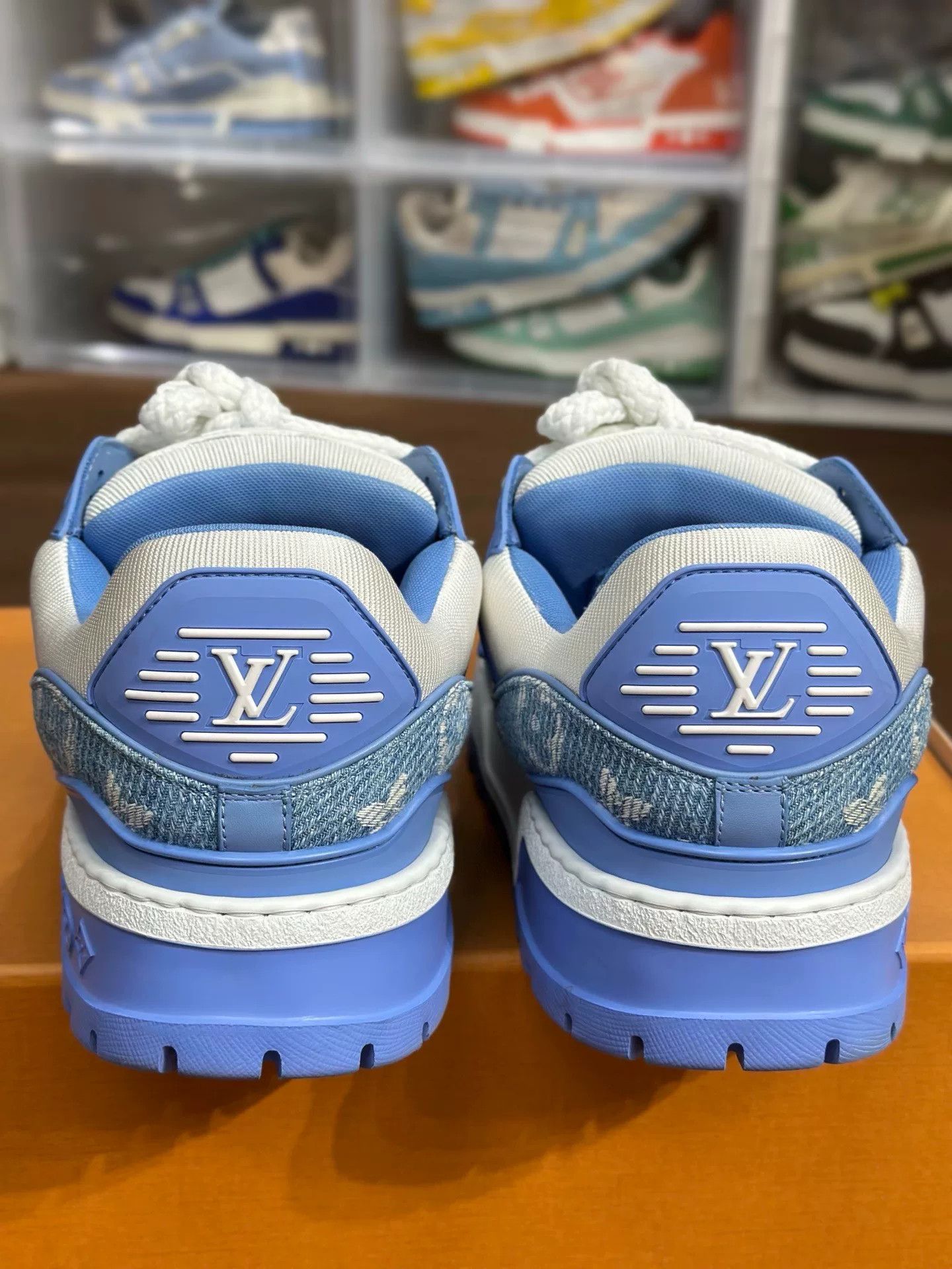 Louis Vuitton Louis Vuitton Training Blue Lowtop Sneakers 42 Men Size US 9 / EU 42 - 6 Thumbnail