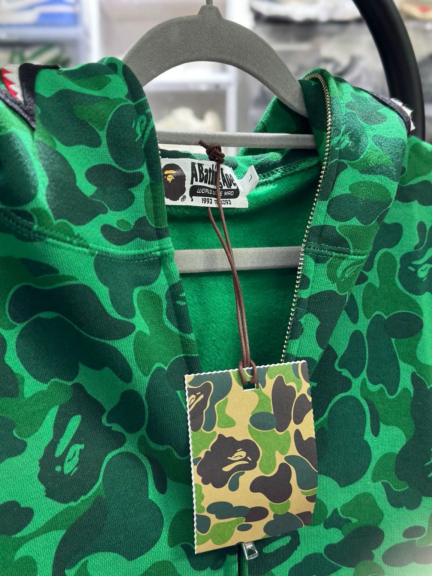 Bape Bape Green Hoodie L Men Size US L / EU 52-54 / 3 - 4 Thumbnail