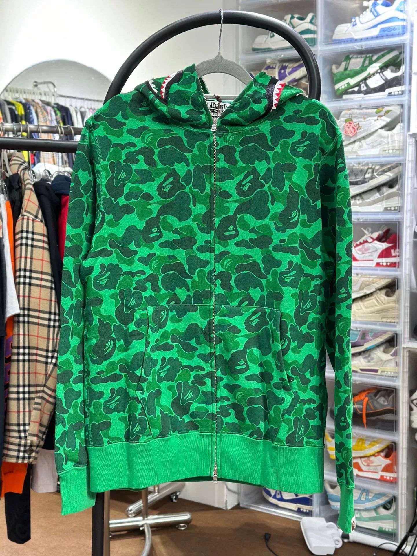 Bape Bape Green Hoodie L Men Size US L / EU 52-54 / 3 - 2 Thumbnail
