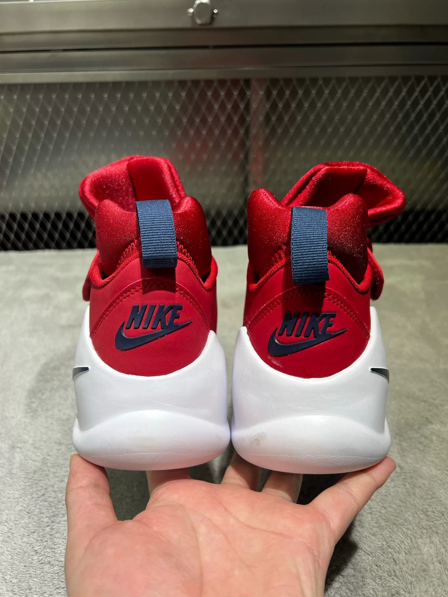 Nike Nike Retro Red Lowtop Sneakers 42 Men Size US 9 / EU 42 - 7 Thumbnail