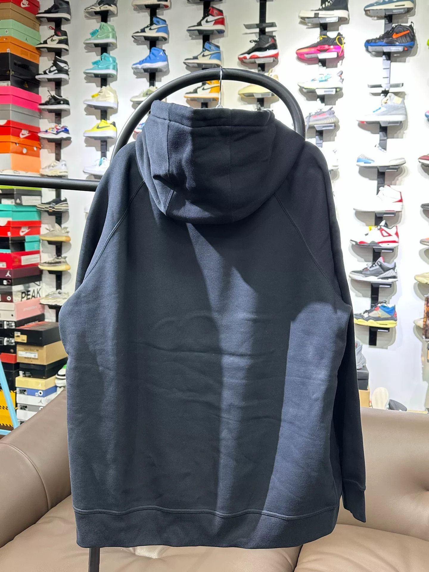 Burberry Burberry Retro Printed Black Hoodie L Men Size US L / EU 52-54 / 3 - 2 Thumbnail