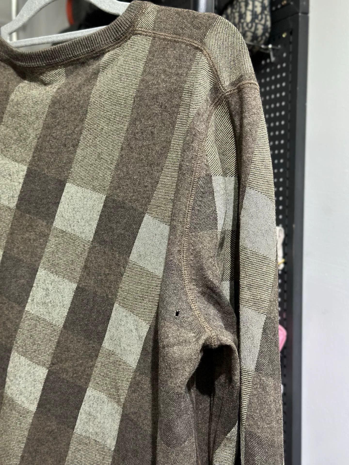 Burberry Burberry Knit Plaid Sweater L Men Size US L / EU 52-54 / 3 - 5 Thumbnail