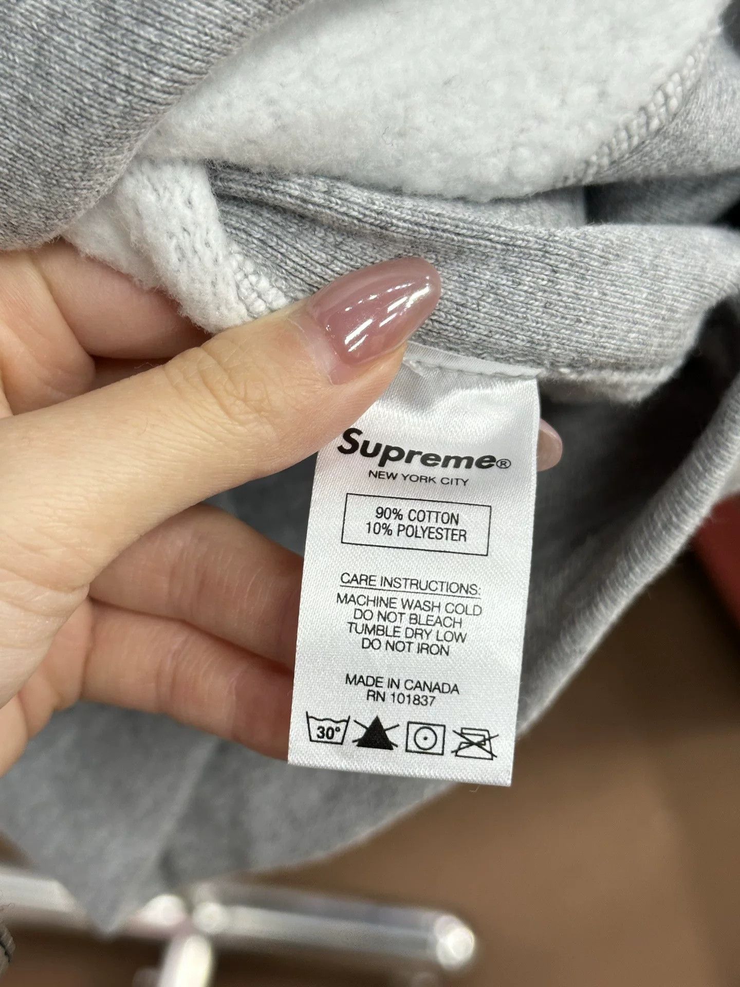 Supreme Supreme Retro Hoodie S Men Size US S / EU 44-46 / 1 - 3 Thumbnail