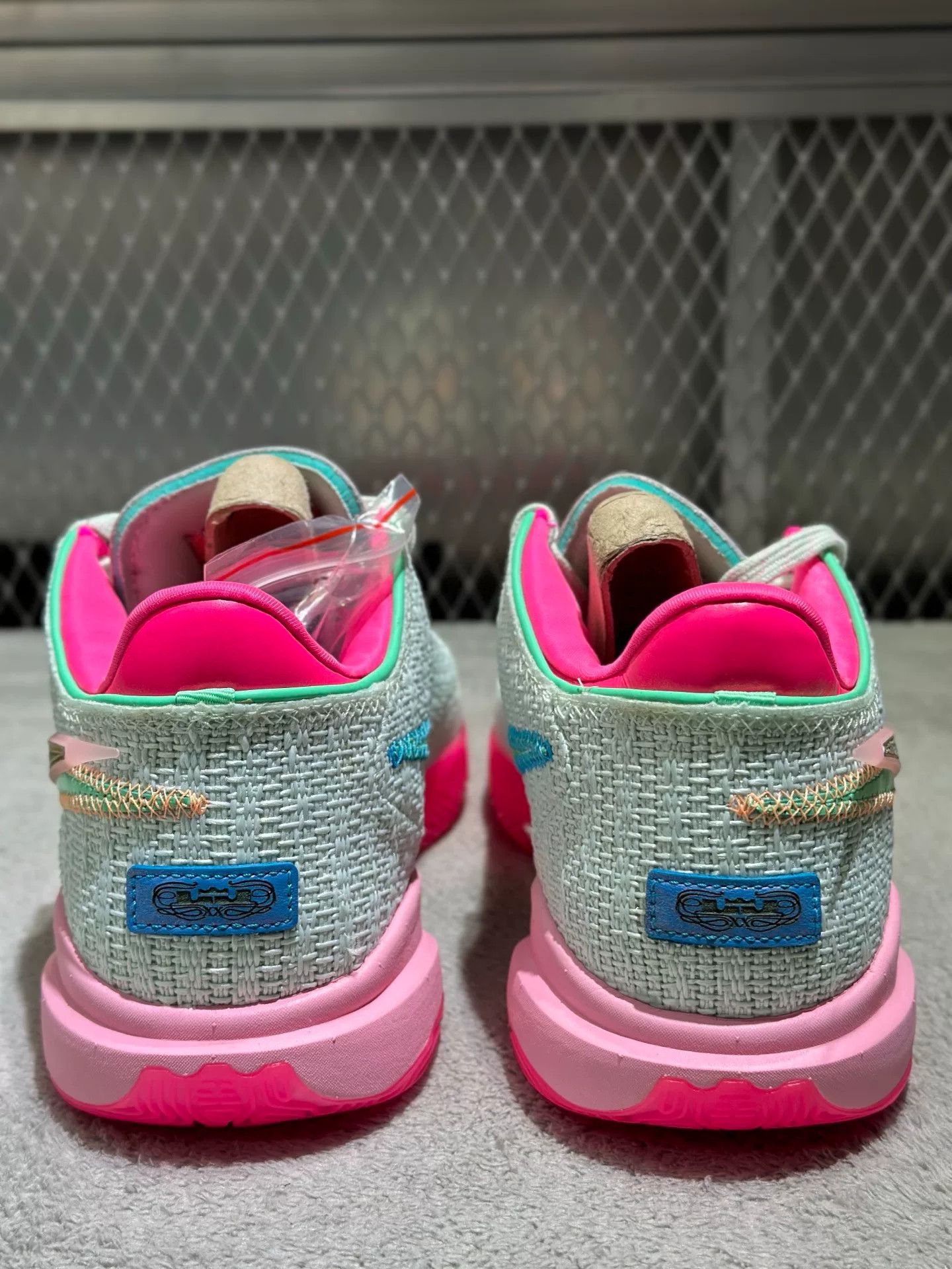 Nike Nike LEBRON 20 Pink Lowtop Sneakers 44.5 Men Size US 11 / EU 44 - 6 Thumbnail