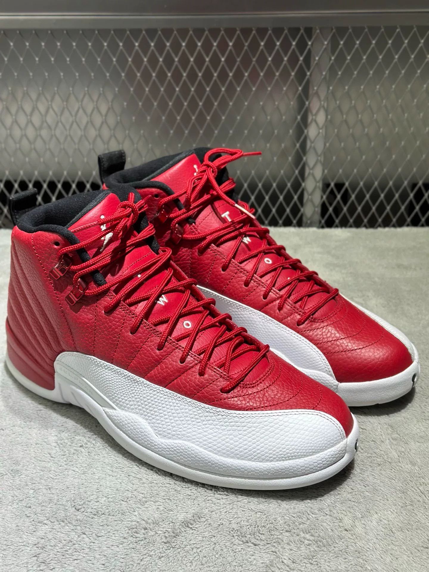 Nike Nike Retro Red Lowtop Sneakers 45 Men Size US 11.5 / EU 44-45 - 3 Thumbnail