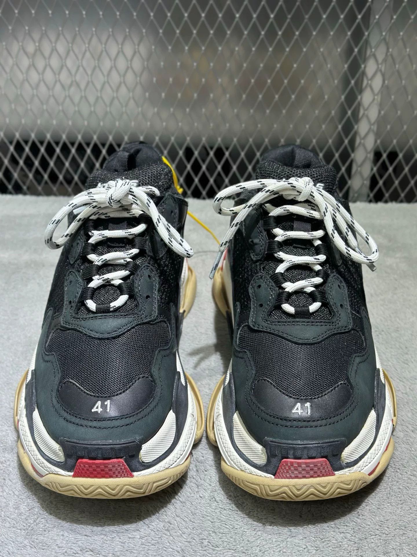 Balenciaga Balenciaga Distressed Black Lowtop Sneakers S Men Size US 10 / EU 43 - 2 Thumbnail