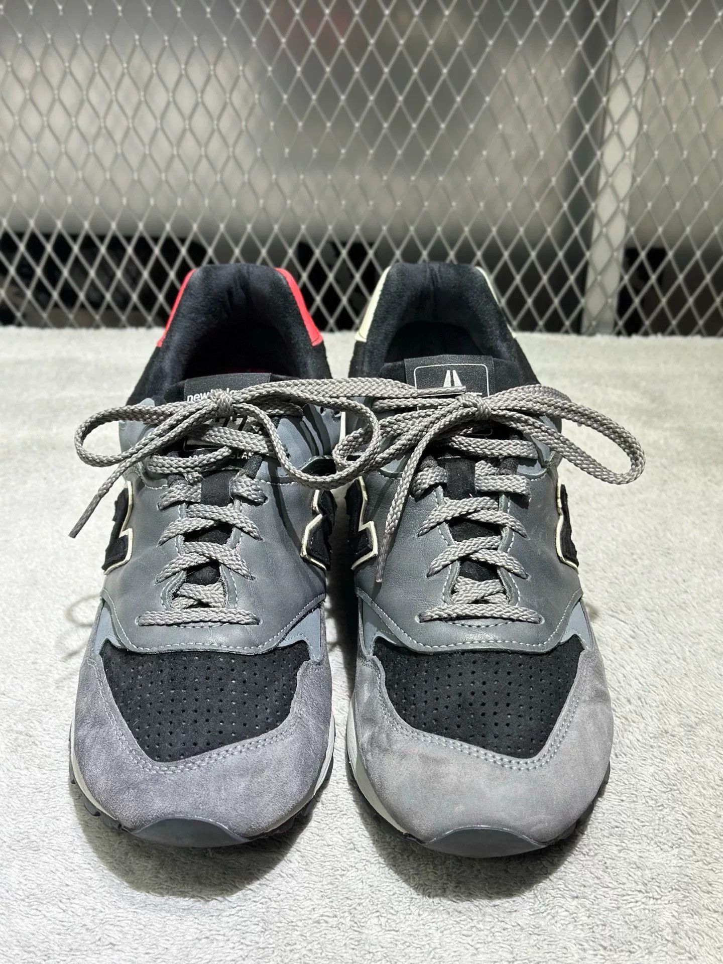 New Balance New Balance Black Lowtop Sneakers 44 Men Size US 10.5 / EU 43-44 - 2 Thumbnail