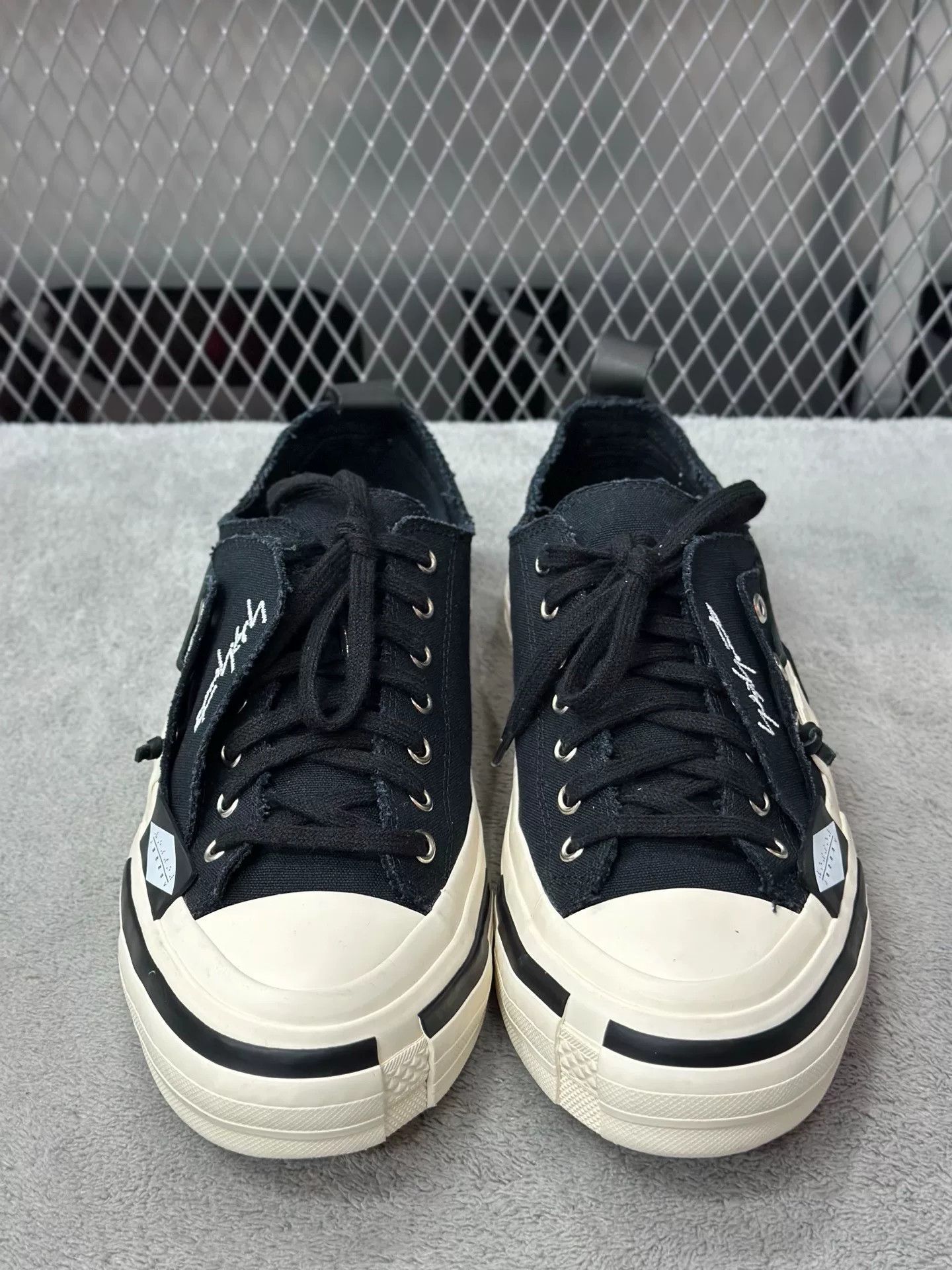 Yohji Yamamoto Yohji Yamamoto Black Lowtop Sneakers 43 Men Size US 10 / EU 43 - 2 Thumbnail