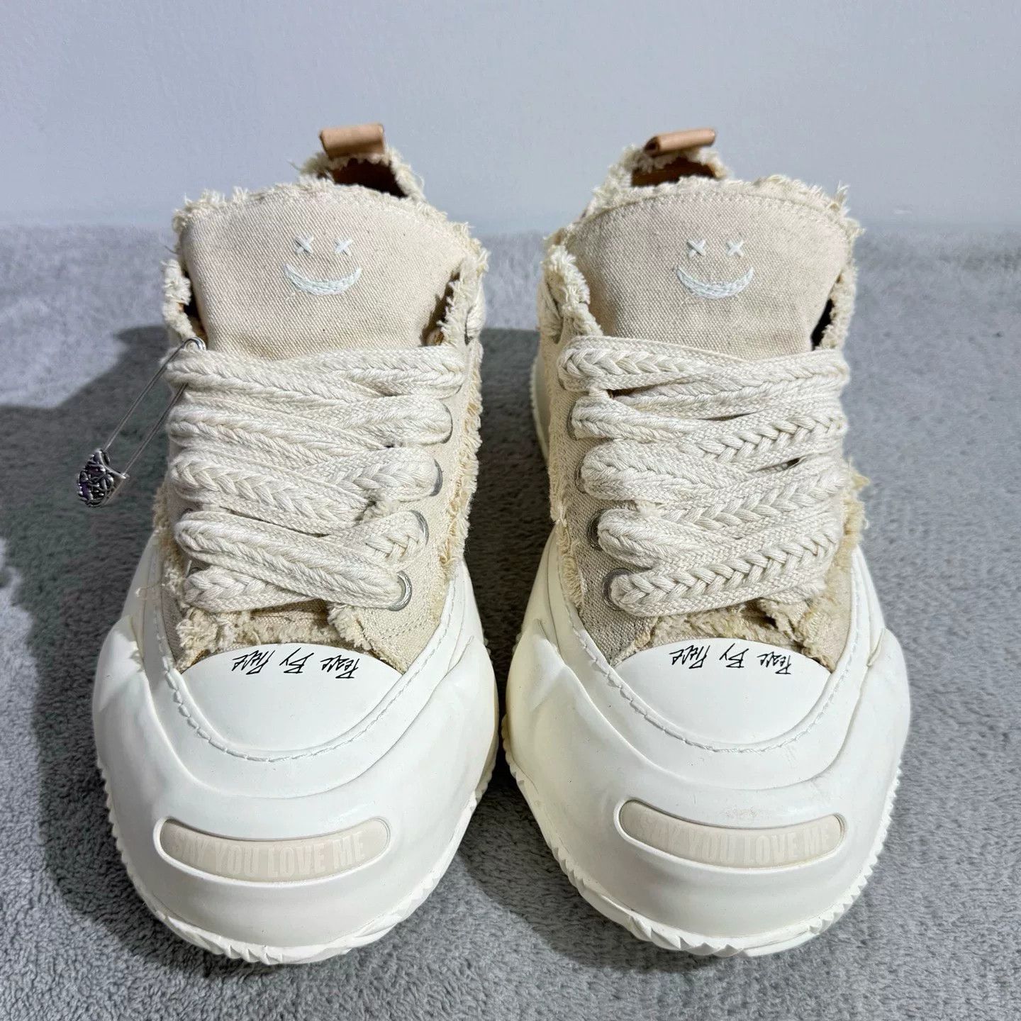 Other Canvas Cotton White Lowtop Sneakers 42 Men Size US 9 / EU 42 - 2 Thumbnail