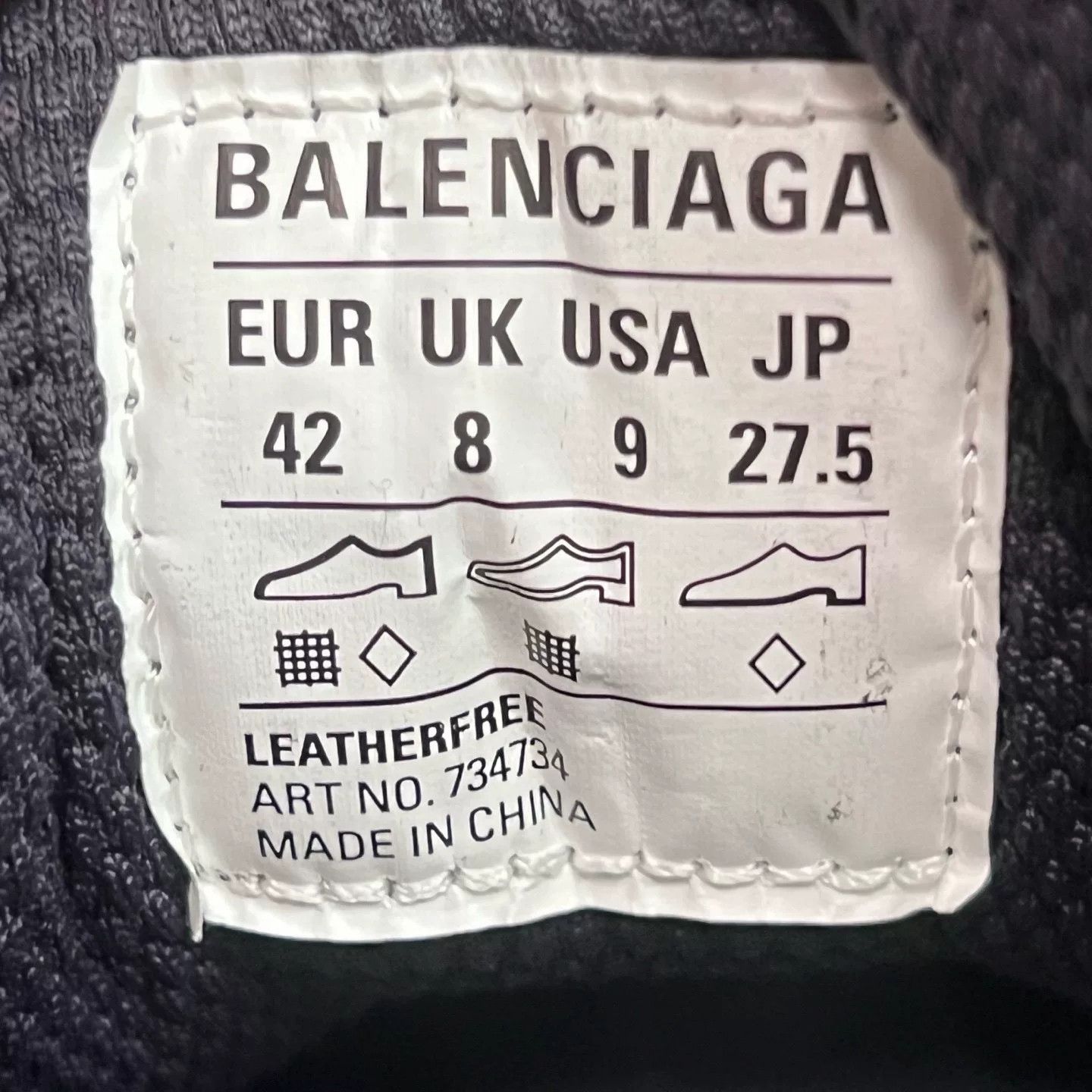 Balenciaga Balenciaga Distressed Silver Lowtop Sneakers XXXL Men Size US 10 / EU 43 - 7 Thumbnail
