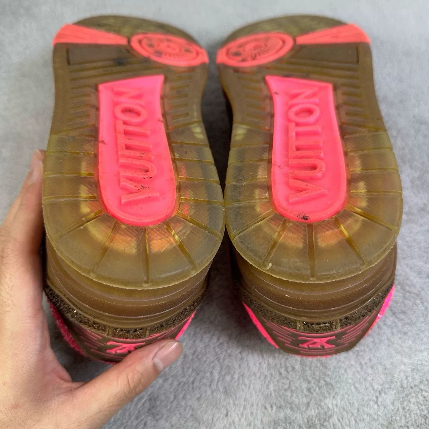 Louis Vuitton Louis Vuitton Training Pink Lowtop Sneakers 42 Women Size US 10.5 / IT 40.5 - 6 Thumbnail