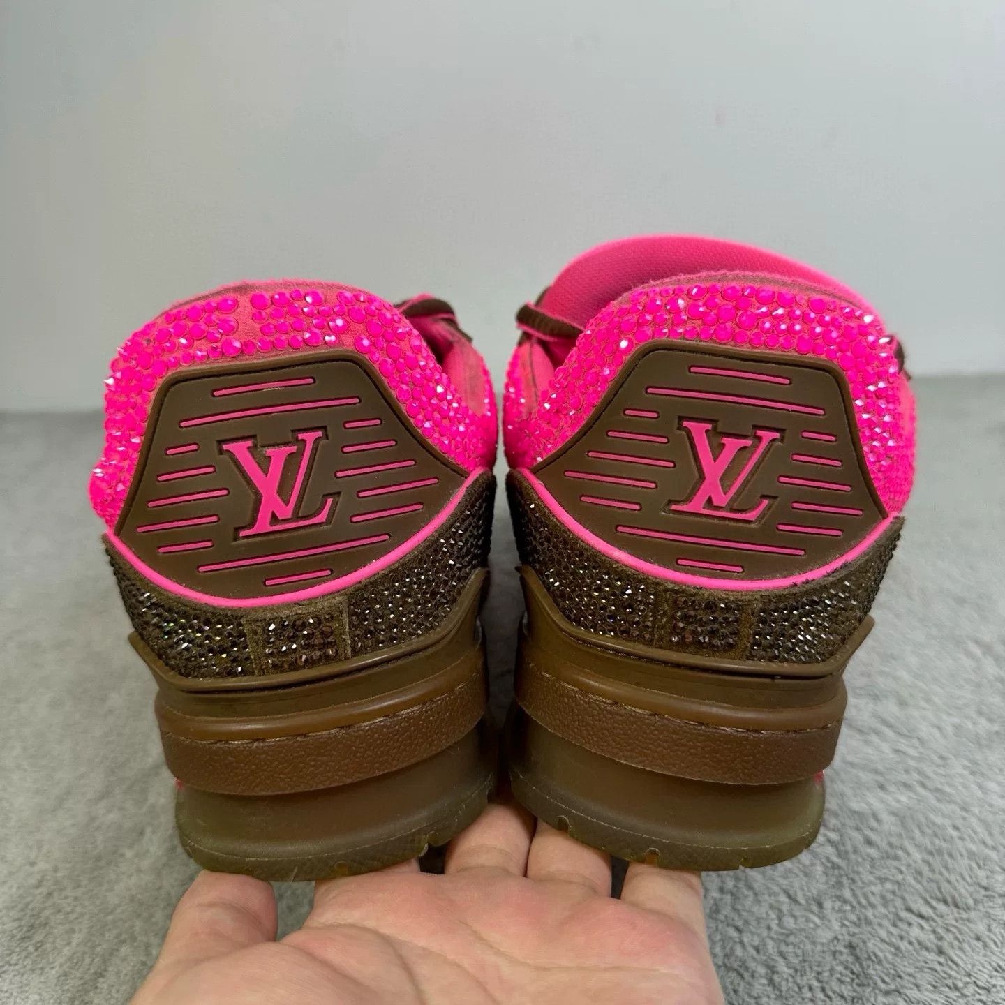 Louis Vuitton Louis Vuitton Training Pink Lowtop Sneakers 42 Women Size US 10.5 / IT 40.5 - 7 Thumbnail
