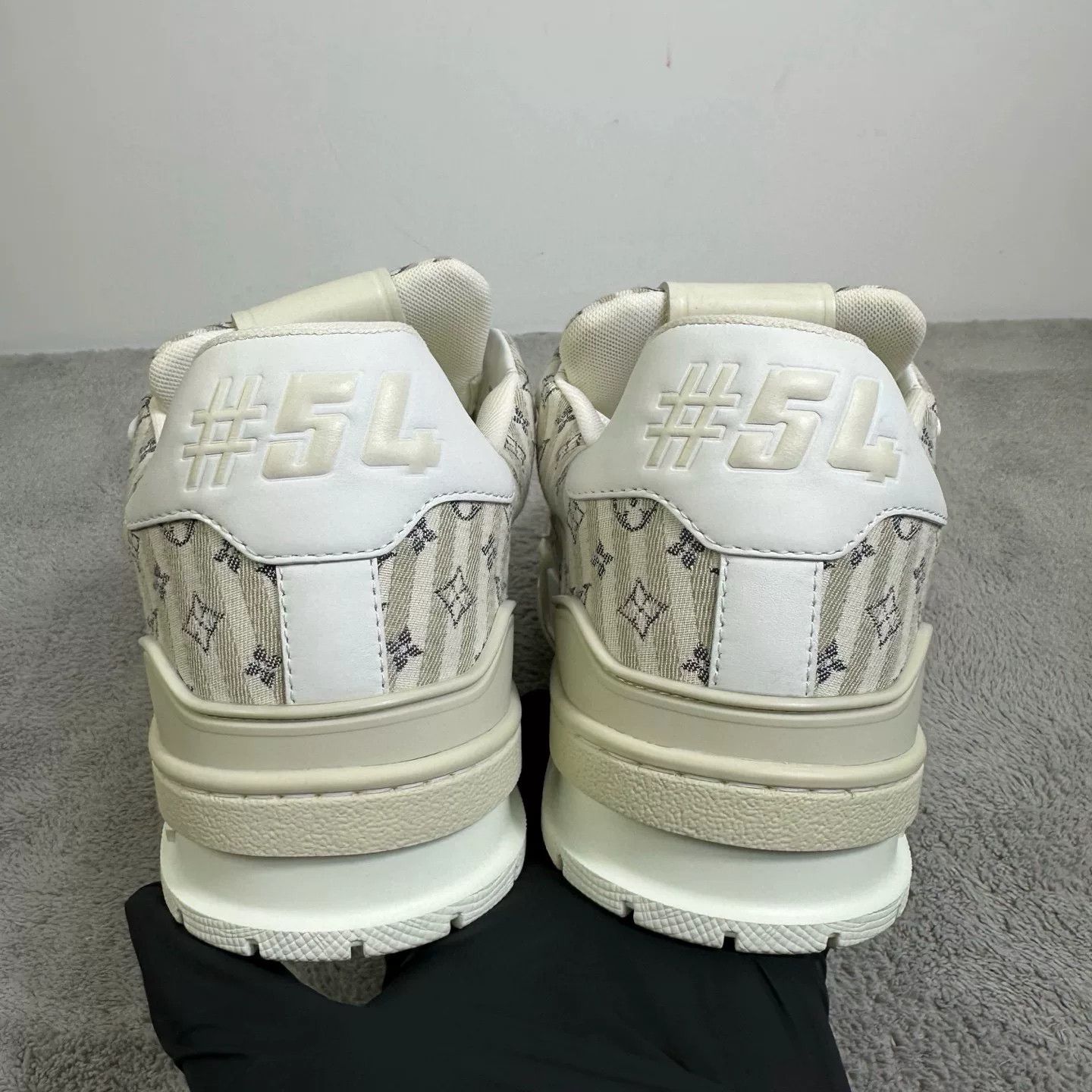 Louis Vuitton Louis Vuitton Training Lowtop Sneakers 41 Men Size US 8.5 / EU 41-42 - 6 Thumbnail