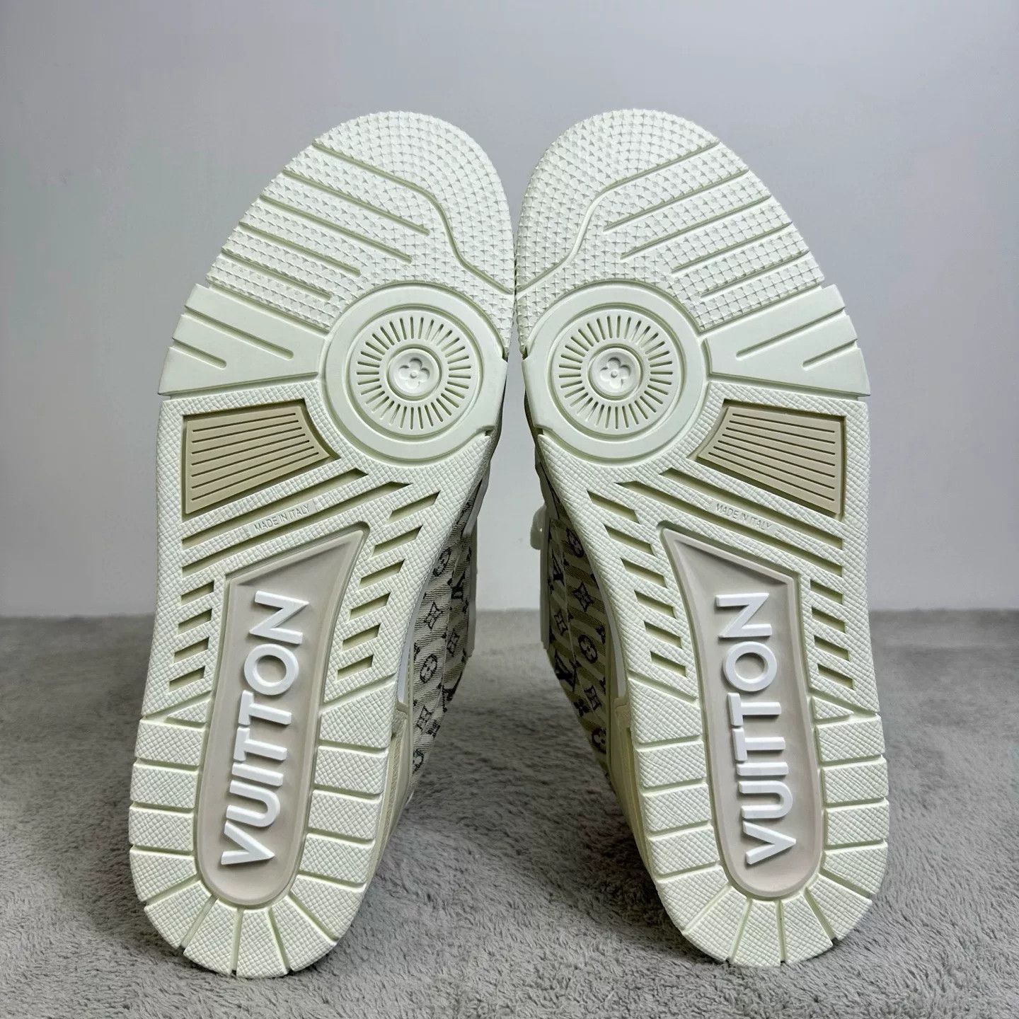 Louis Vuitton Louis Vuitton Training Lowtop Sneakers 41 Men Size US 8.5 / EU 41-42 - 5 Thumbnail