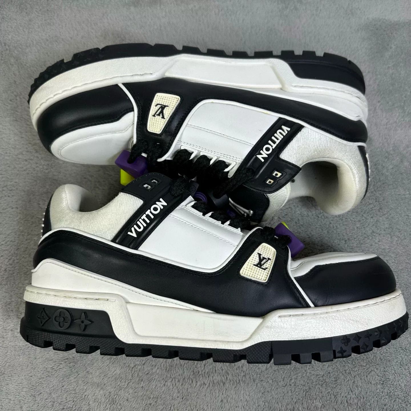Louis Vuitton Louis Vuitton Training Black Lowtop Sneakers 44 Men Size US 10.5 / EU 43-44 - 4 Thumbnail