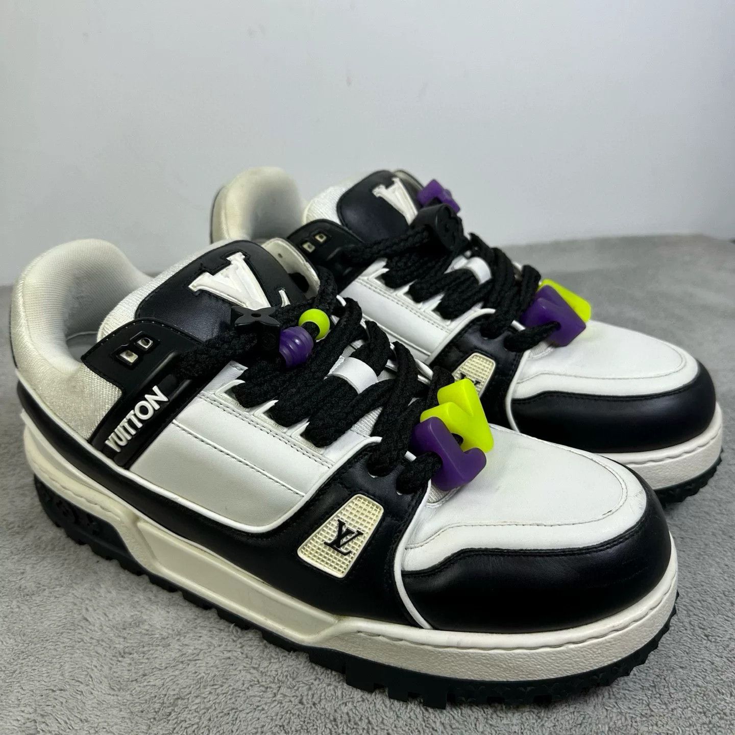 Louis Vuitton Louis Vuitton Training Black Lowtop Sneakers 44 Men Size US 10.5 / EU 43-44 - 3 Thumbnail