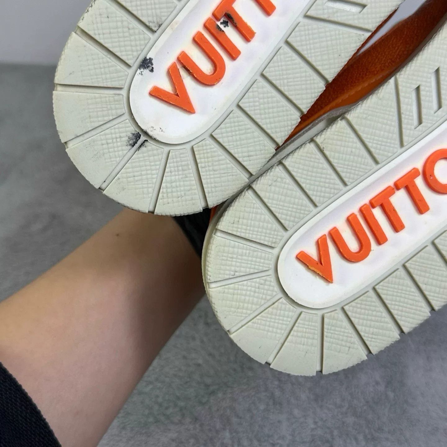 Louis Vuitton Louis Vuitton Training Orange Lowtop Sneakers 40 Men Size US 7.5 / EU 40-41 - 6 Thumbnail