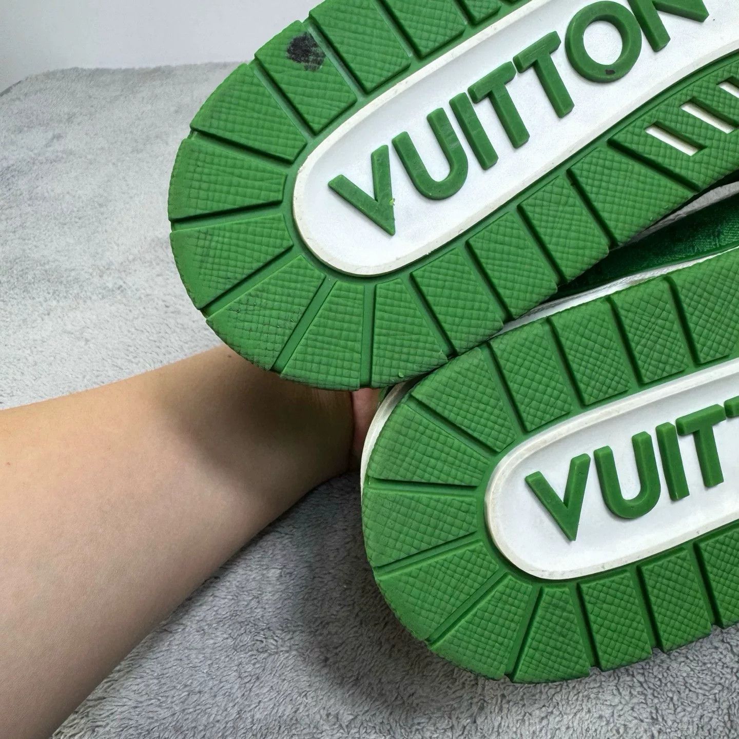 Louis Vuitton Louis Vuitton Training Denim Green Lowtop Sneakers 42 Men Size US 9 / EU 42 - 6 Thumbnail