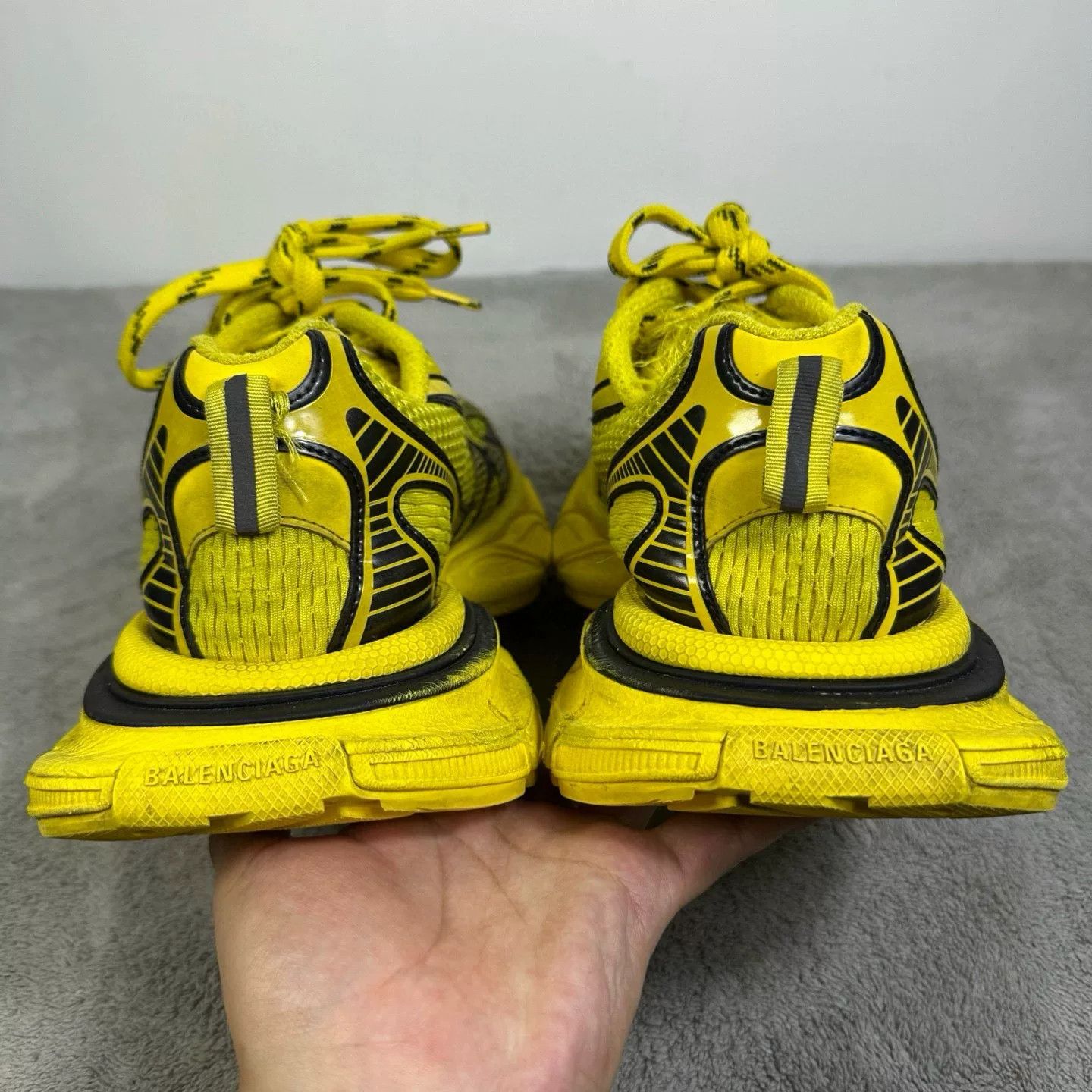 Balenciaga Balenciaga Yellow Lowtop Sneakers XXXL Men Size US 10 / EU 43 - 6 Thumbnail