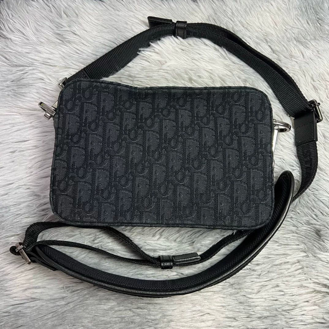 Dior Dior Leather Embroidered Black Bag 42 Men Size ONE SIZE - 5 Thumbnail