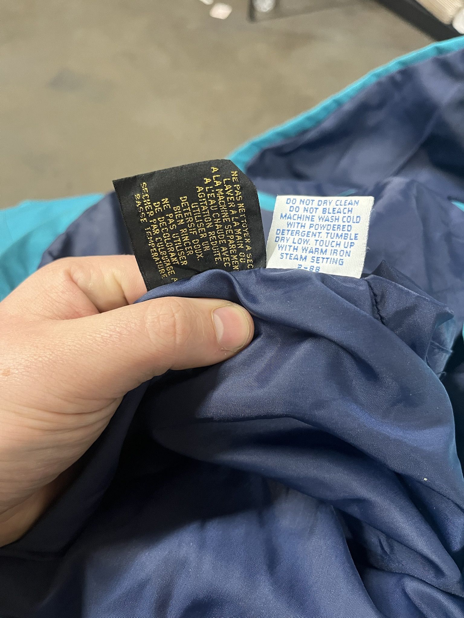 Eddie Bauer × Vintage Vintage 2000s Eddie Bauer Teal Windbreaker Ski jacket Size L Size US L / EU 52-54 / 3 - 4 Thumbnail