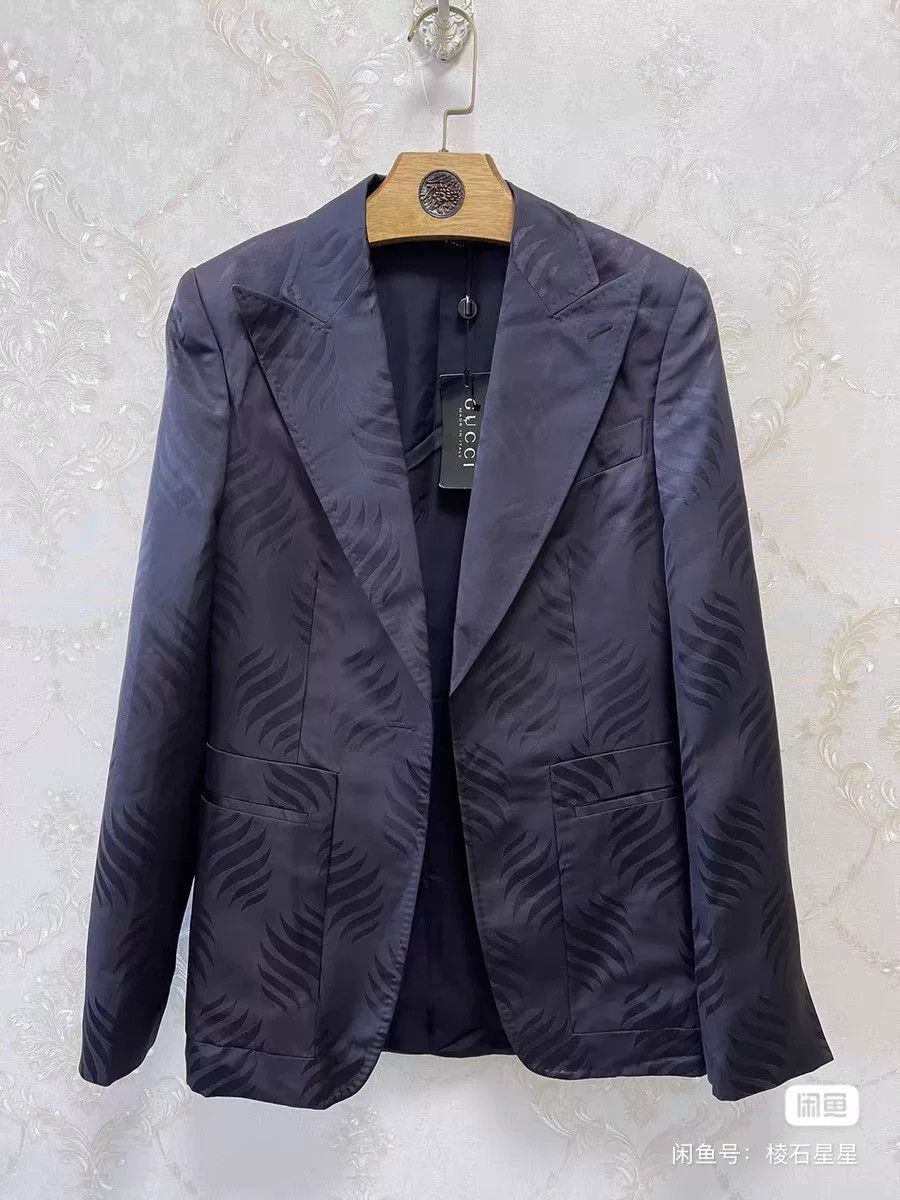 Tom Ford Gucci Tom Ford Silk Dark Trench Coat Size M / US 6-8 / IT 42-44 - 2 Thumbnail