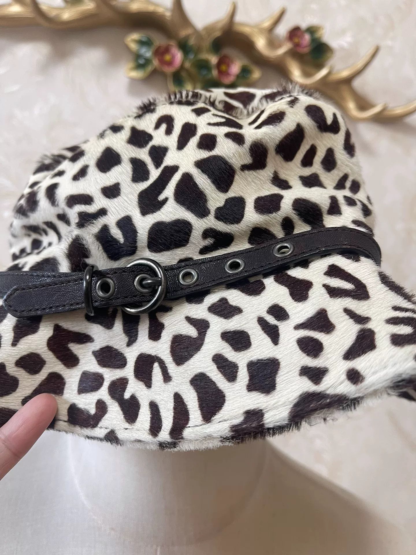 Miu Miu Miu Miu Leopard Print Suede Bucket Hat Size ONE SIZE - 7 Thumbnail