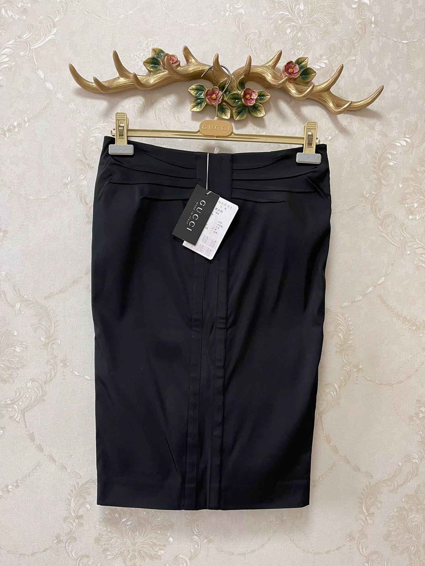 Tom Ford Gucci Tom Ford Era Skirt Size 40" / US 18 - 2 Thumbnail