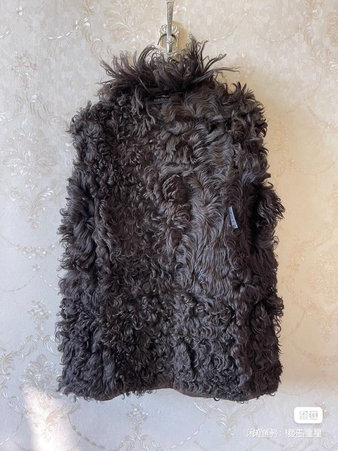 Gucci Gucci Lamb Wool Fur Coat Size S / US 4 / IT 40 - 6 Thumbnail