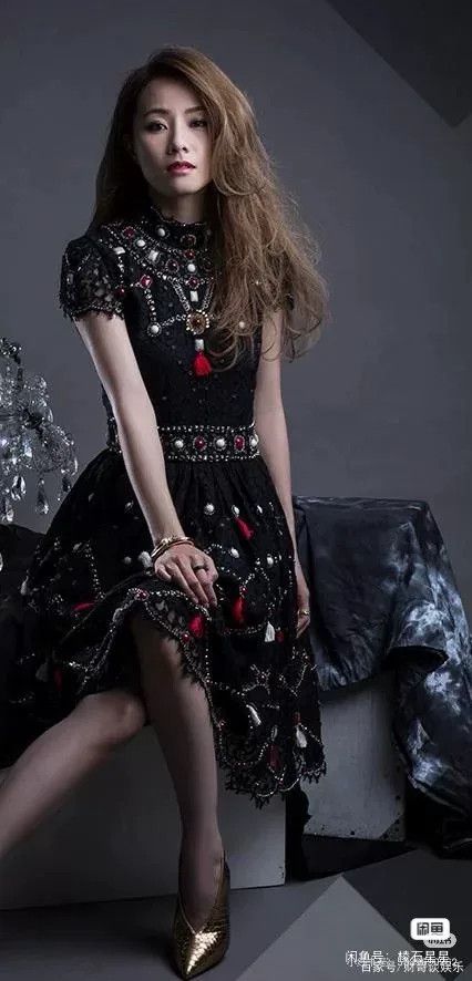 Alice + Olivia Alice + Olivia Runway Lace Dress Size XS / US 0-2 / IT 36-38 - 4 Thumbnail