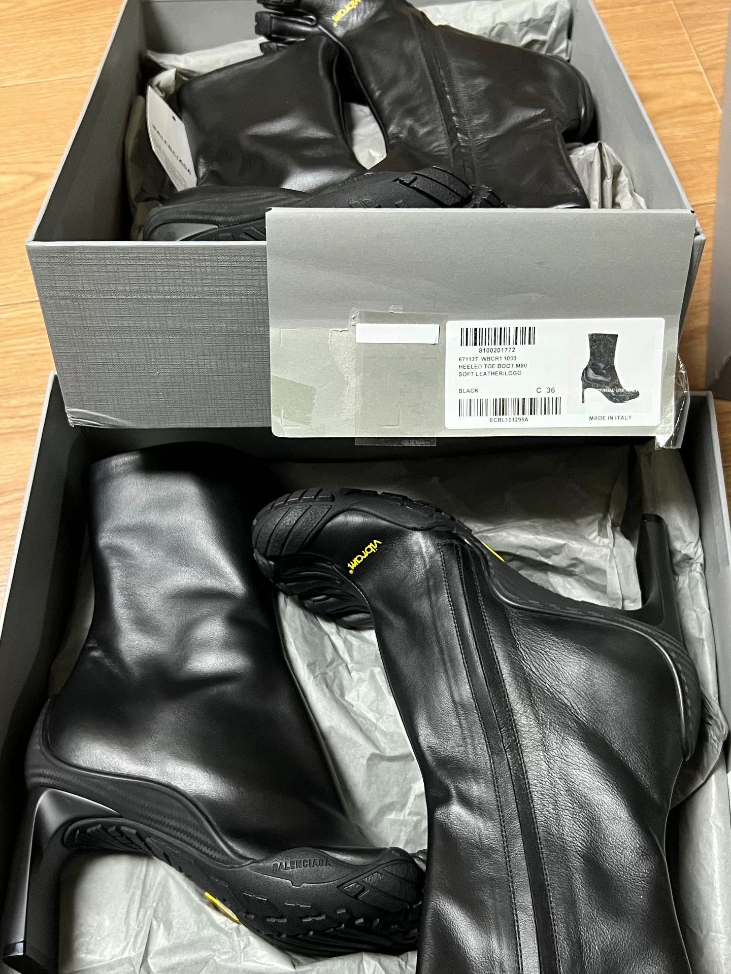 Balenciaga Balenciaga Full Leather Vibram Five-Toe Shoes Size US 5 / IT 35 - 7 Thumbnail