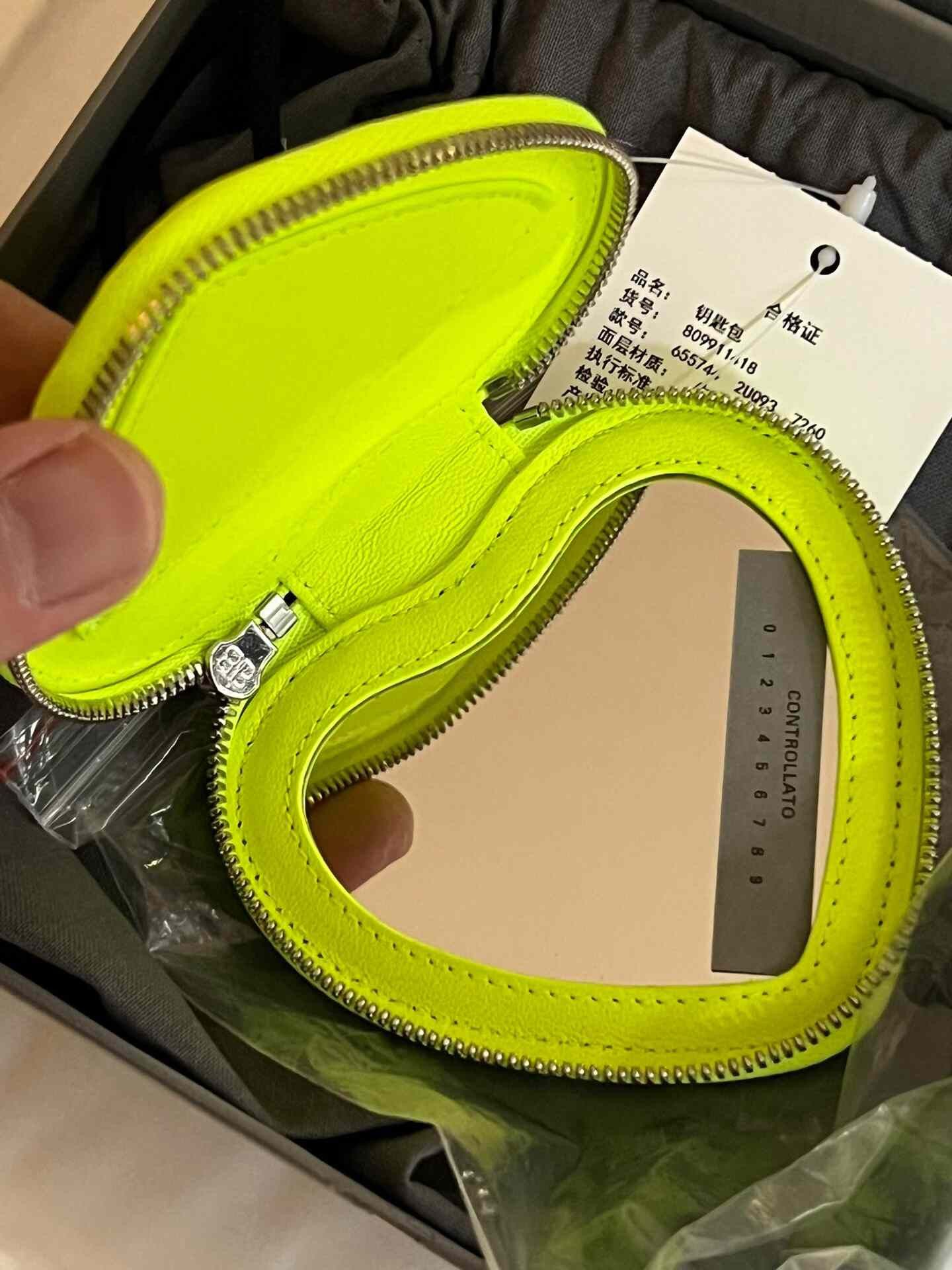 Balenciaga Balenciaga Heart Mirror Coin Purse Keychain Size ONE SIZE - 2 Thumbnail
