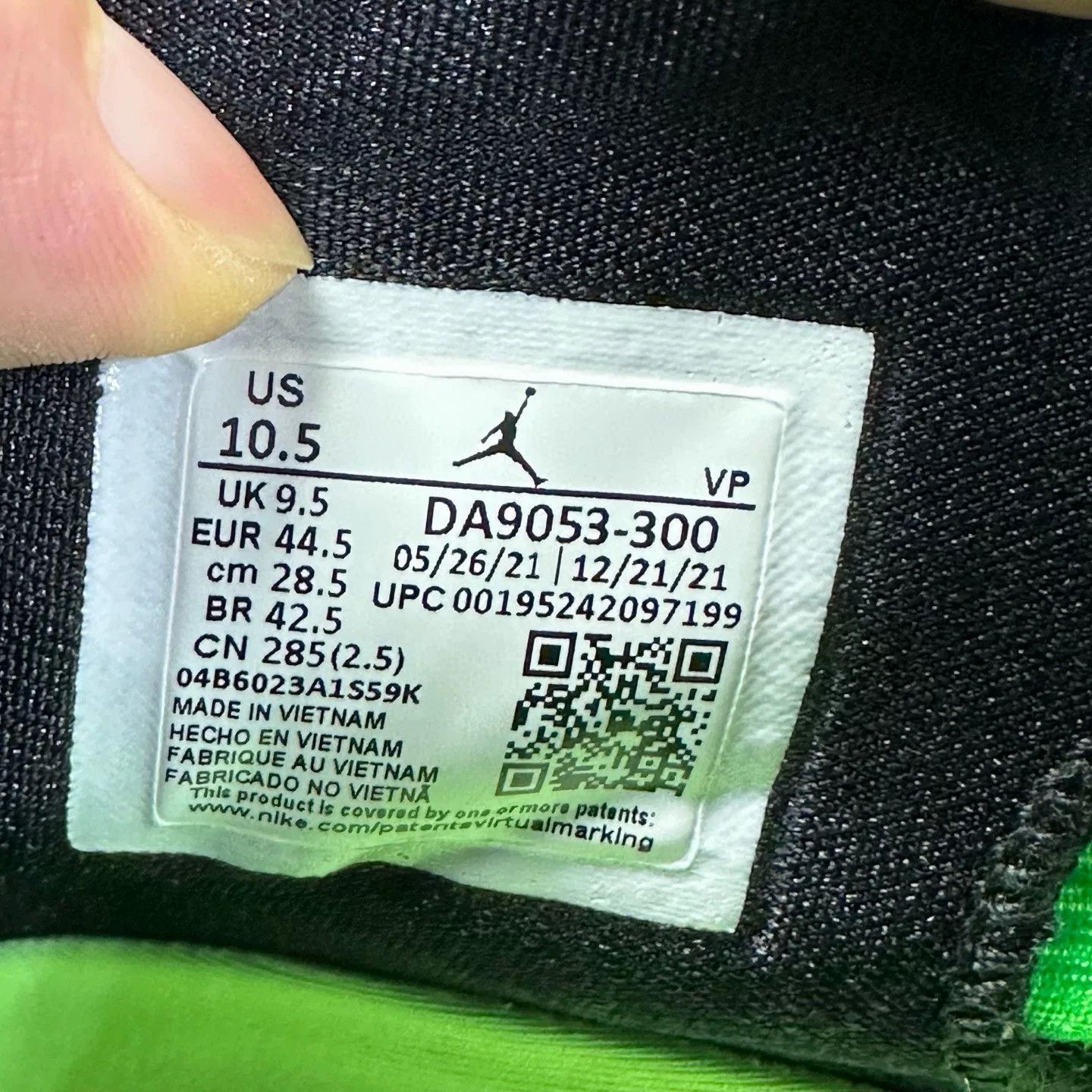 Nike Nike Green Lowtop Sneakers 36 Men Size US 5 / EU 37 - 7 Thumbnail