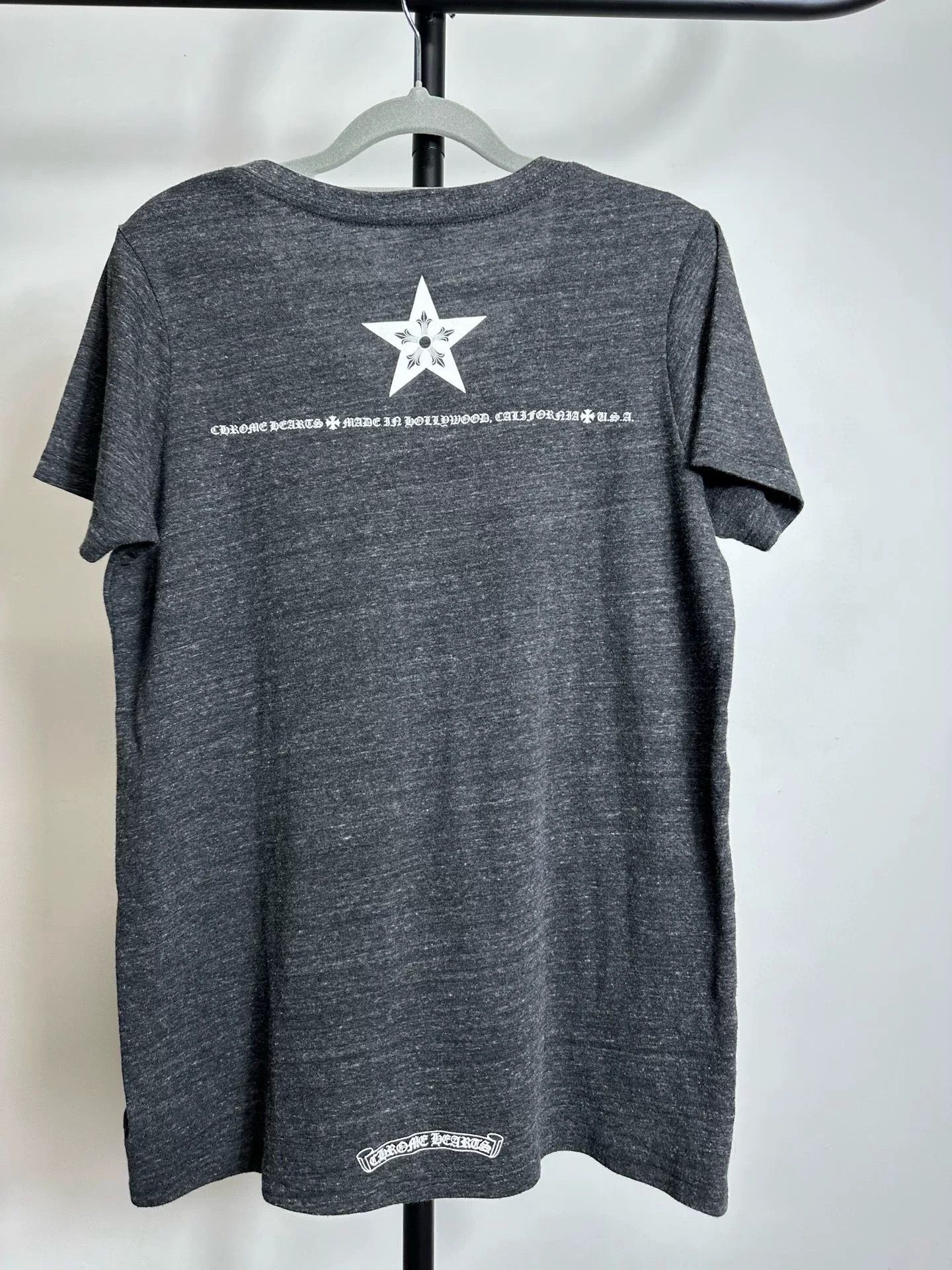 Chrome Hearts Chrome Hearts Gray T-Shirt XL Men Size US XL / EU 56 / 4 - 2 Thumbnail