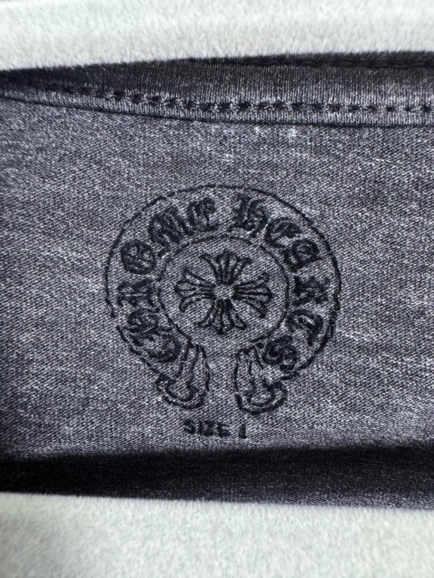 Chrome Hearts Chrome Hearts Gray T-Shirt L Men Size US L / EU 52-54 / 3 - 4 Thumbnail