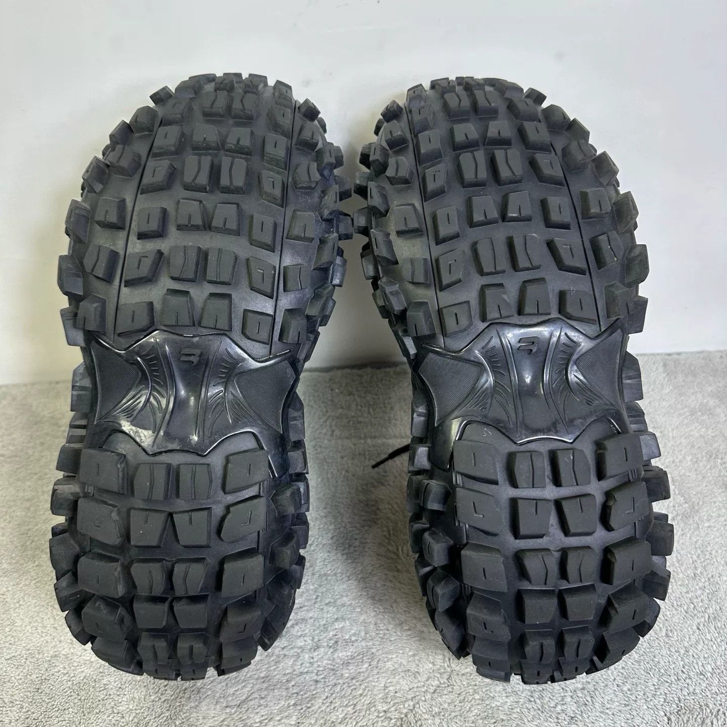 Balenciaga Balenciaga Blue Lowtop Sneakers 43 Men Size US 10 / EU 43 - 5 Thumbnail