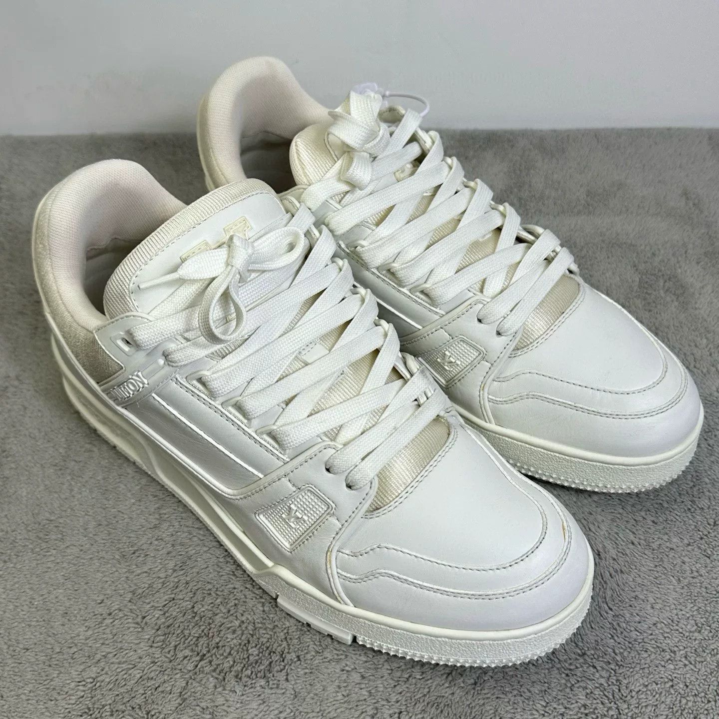 Louis Vuitton Louis Vuitton Training White Lowtop Sneakers 41 Men Size US 8.5 / EU 41-42 - 3 Thumbnail