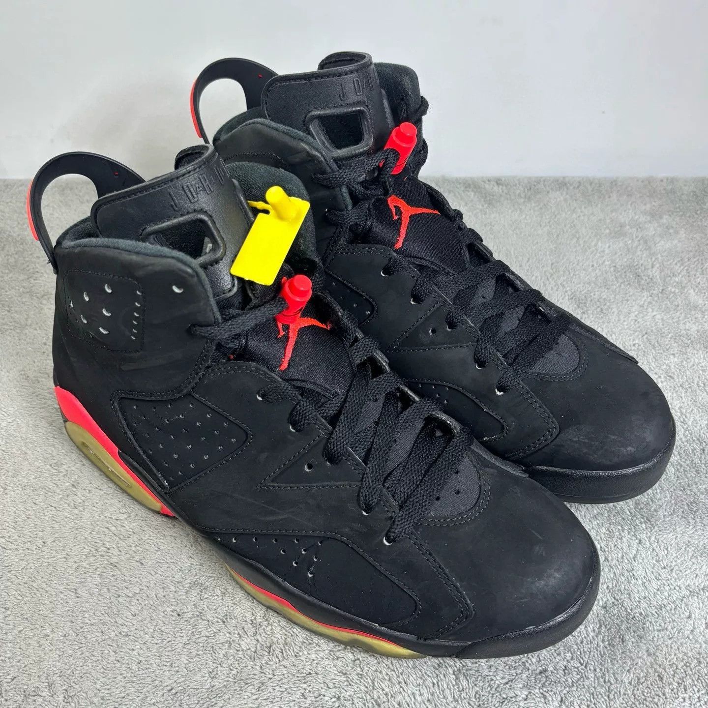 Nike Nike AJ6 Red Lowtop Sneakers M Men Size US 10 / EU 43 - 3 Thumbnail