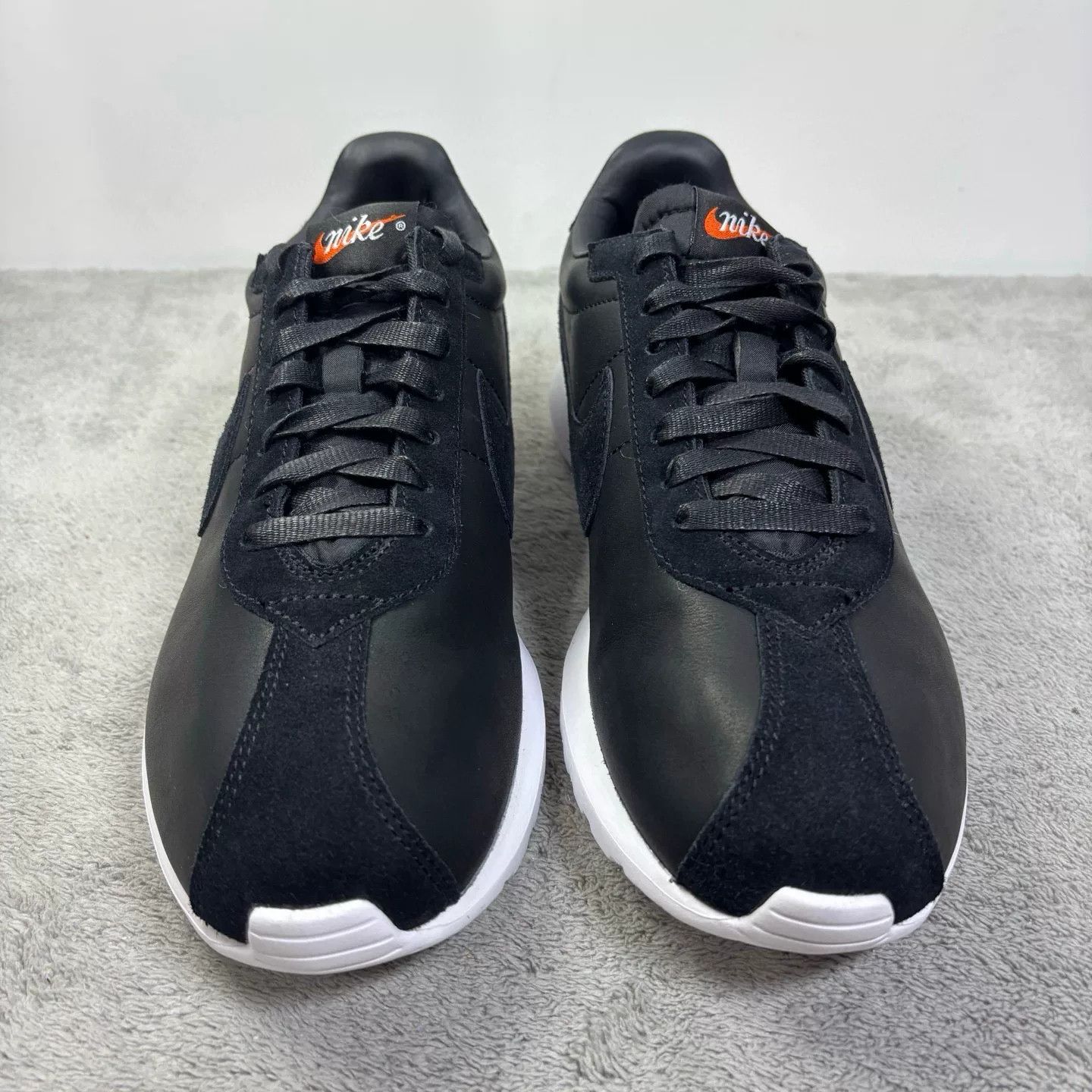 Nike Nike Black Lowtop Sneakers 43 Men Size US 10 / EU 43 - 2 Thumbnail