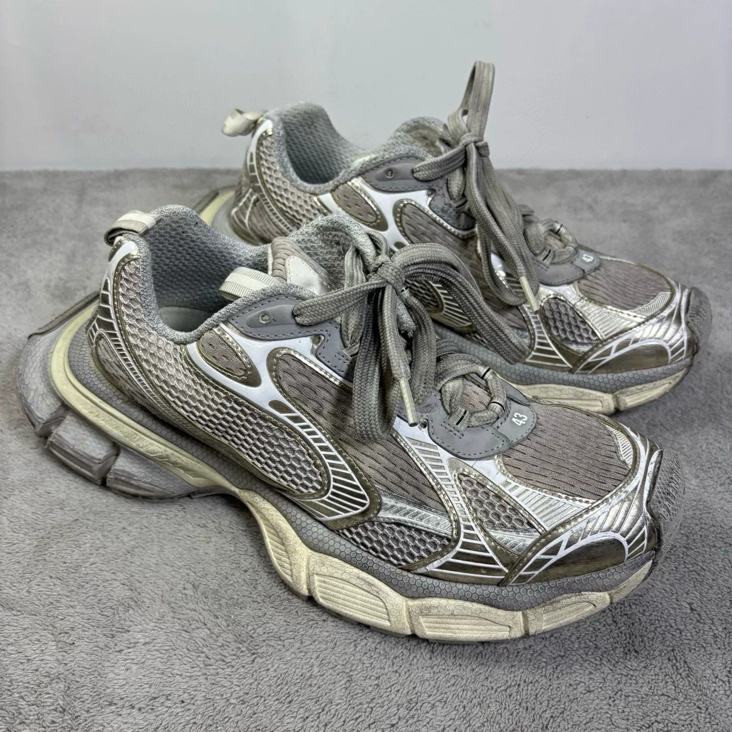 Balenciaga Balenciaga Mesh Beige Lowtop Sneakers XXXL Men Size US 10 / EU 43 - 3 Thumbnail
