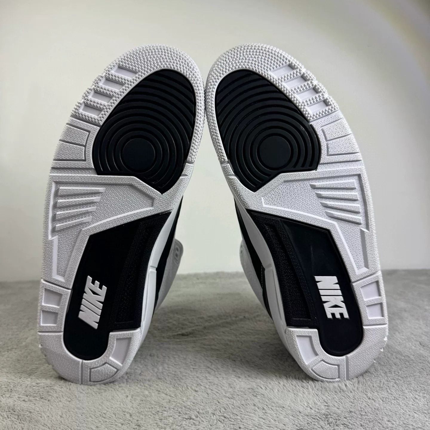Nike Nike Black Lowtop Sneakers 43 Men Size US 10 / EU 43 - 5 Thumbnail