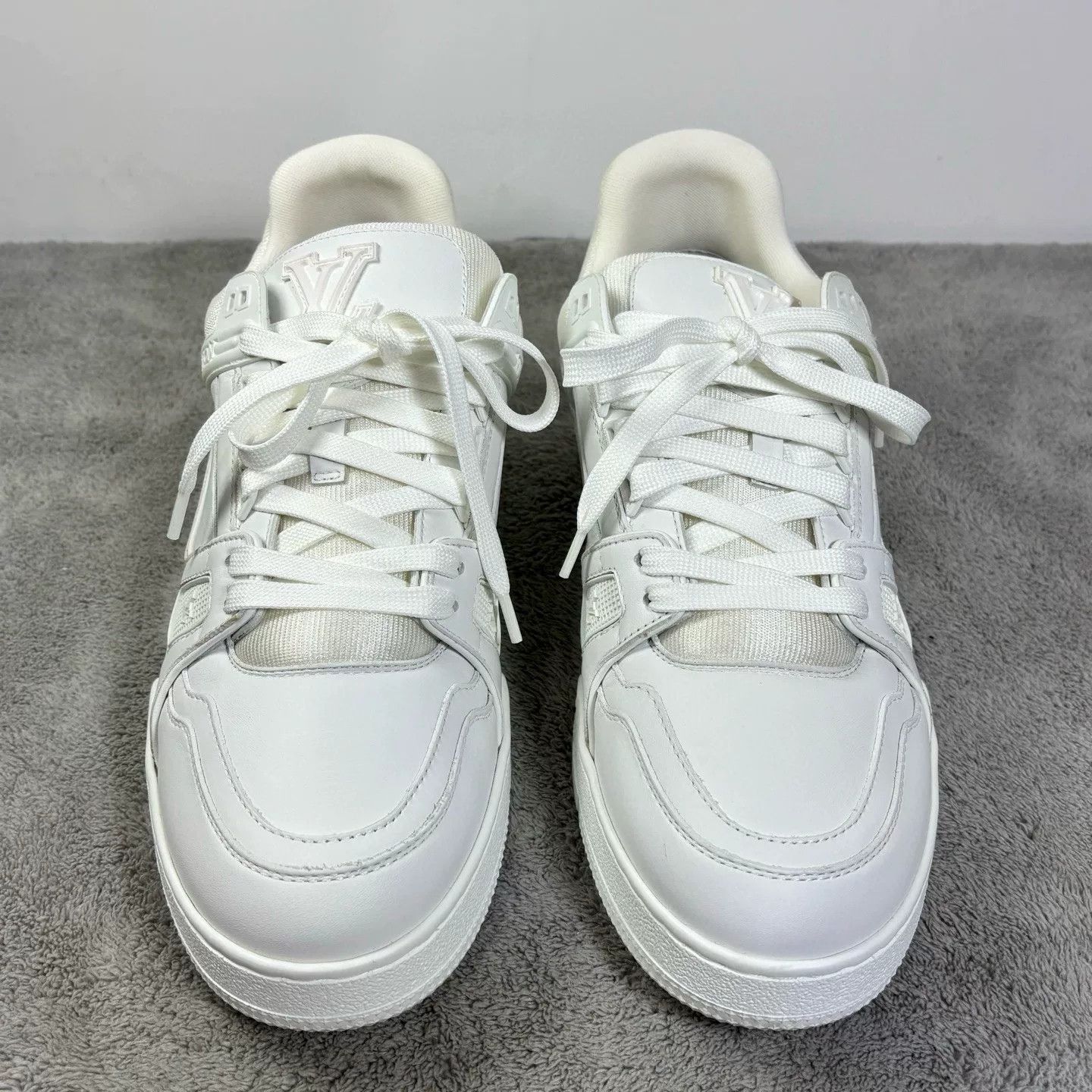 Louis Vuitton Louis Vuitton Training White Lowtop Sneakers 43 Men Size US 10 / EU 43 - 2 Thumbnail