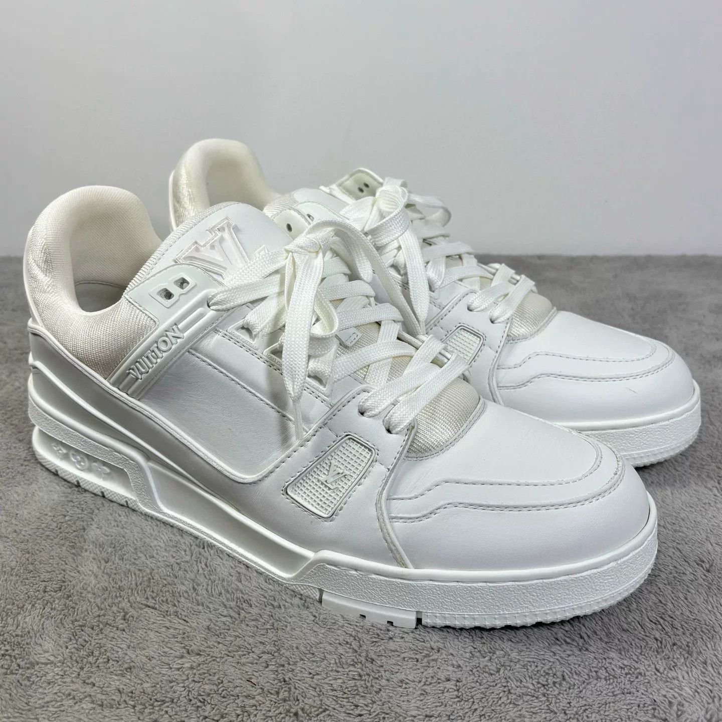 Louis Vuitton Louis Vuitton Training White Lowtop Sneakers 43 Men Size US 10 / EU 43 - 3 Thumbnail