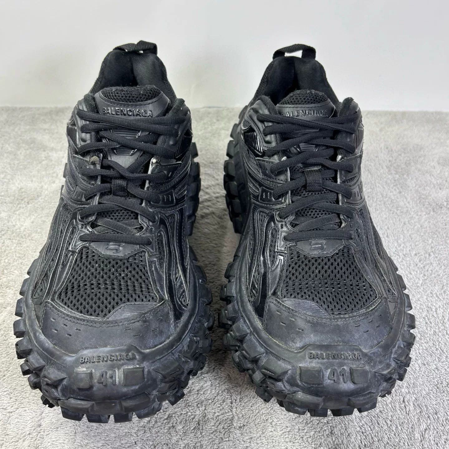 Balenciaga Balenciaga Distressed Blue Lowtop Sneakers 41 Men Size US 8.5 / EU 41-42 - 2 Thumbnail