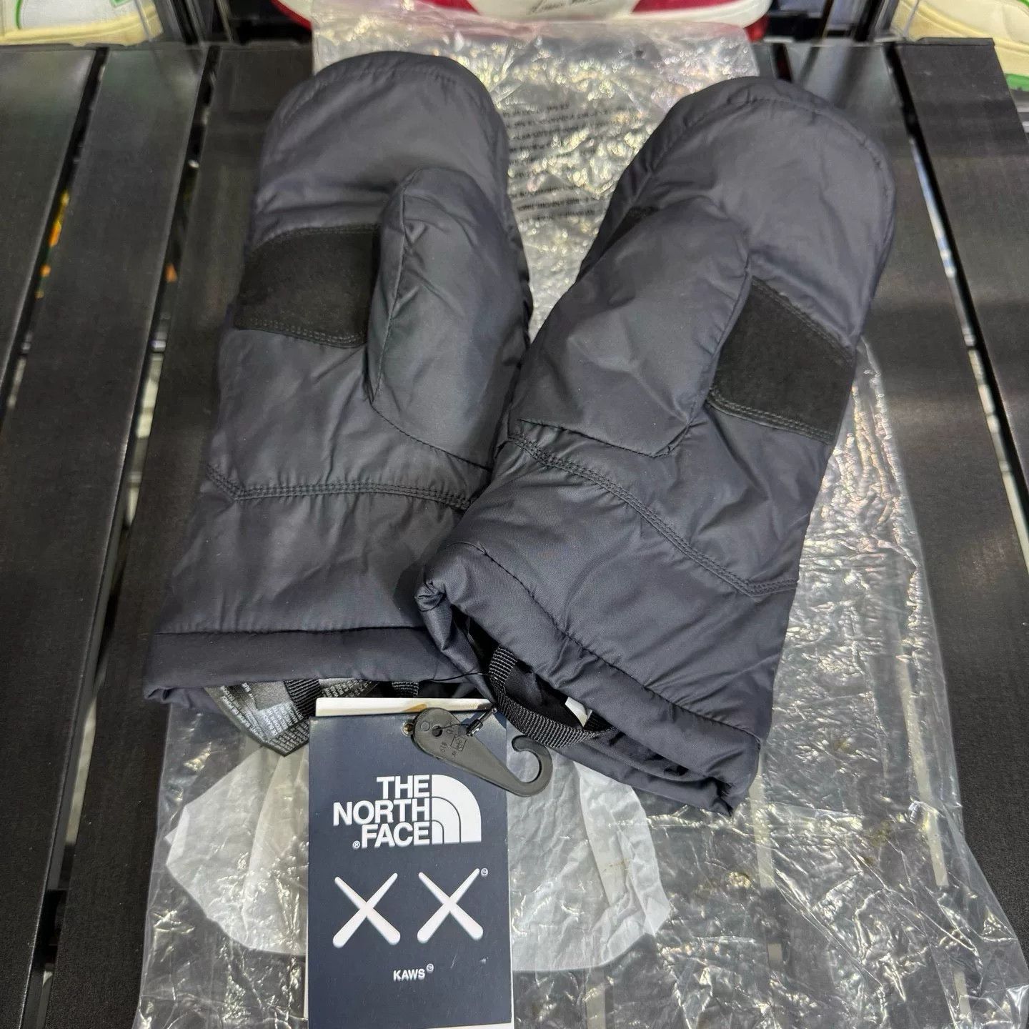 The North Face The North Face Collab Black Hoodie 45.5 Men Size US L / EU 52-54 / 3 - 2 Thumbnail