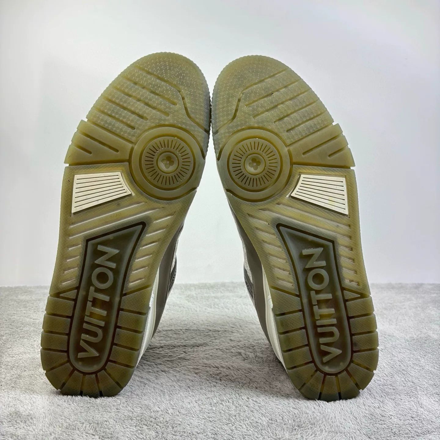 Louis Vuitton Louis Vuitton Training Printed White Lowtop Sneakers 43 Men Size US 10 / EU 43 - 5 Thumbnail