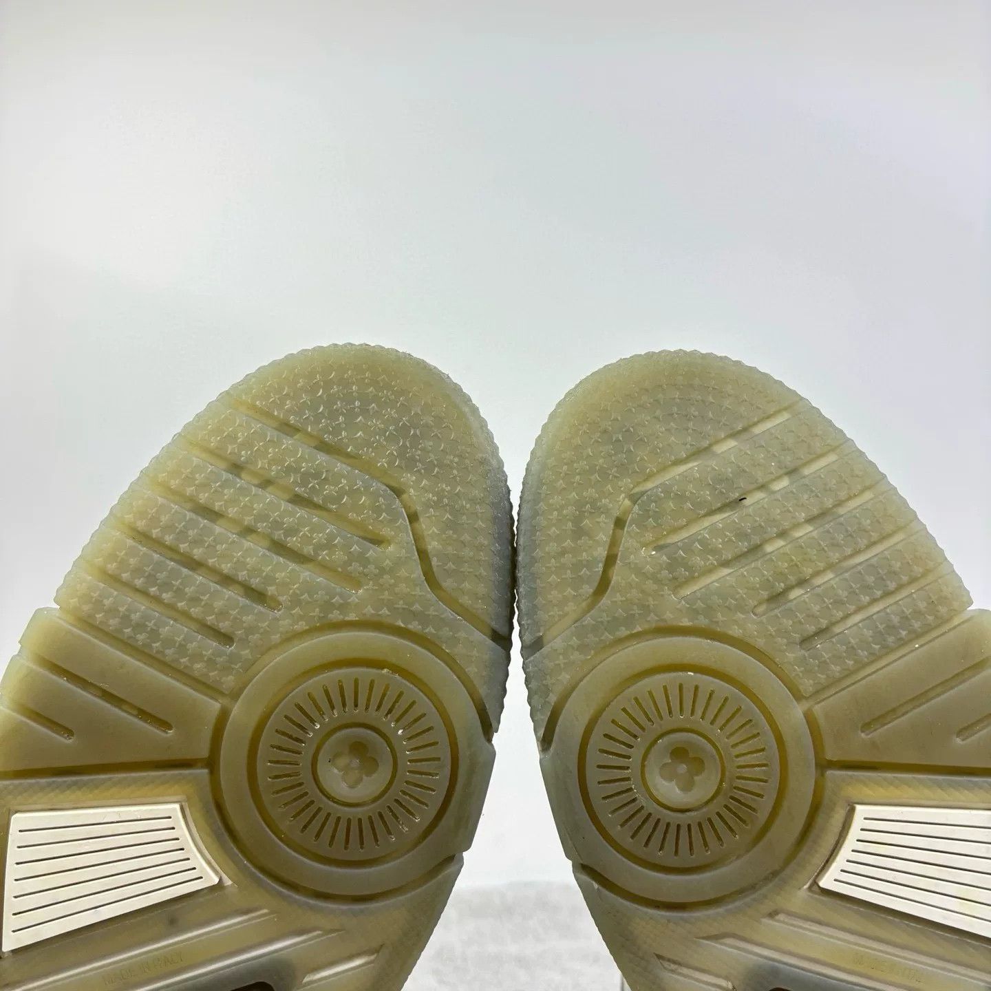 Louis Vuitton Louis Vuitton Training Printed White Lowtop Sneakers 43 Men Size US 10 / EU 43 - 6 Thumbnail